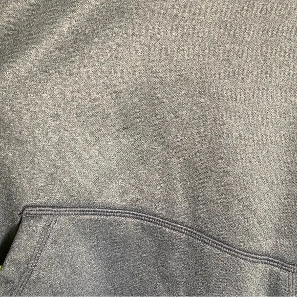 Dry-fit Hooded Sweater - Picture 5 of 6